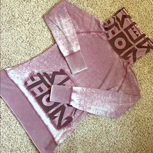 Women’s Burton cowel-neck Pullover - Medium